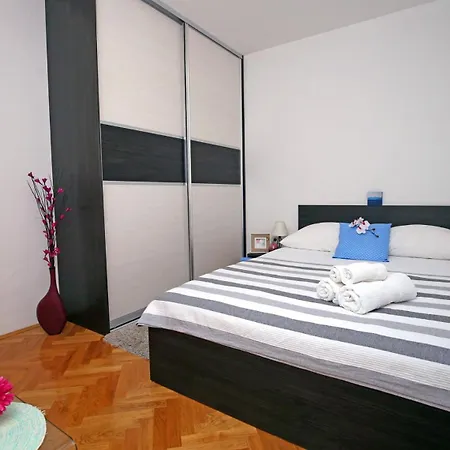 Lägenhet Top Apartment Kaštela