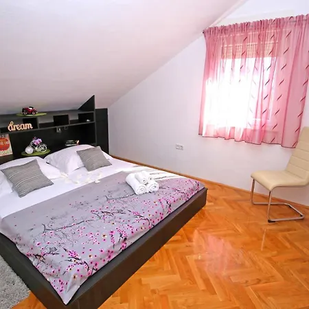 Lägenhet Top Apartment Kaštela
