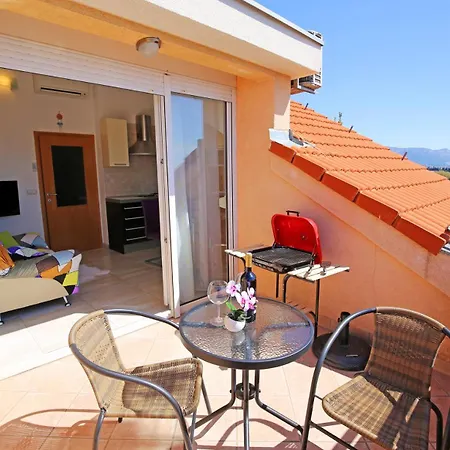 Top Apartment Apartment Kastela